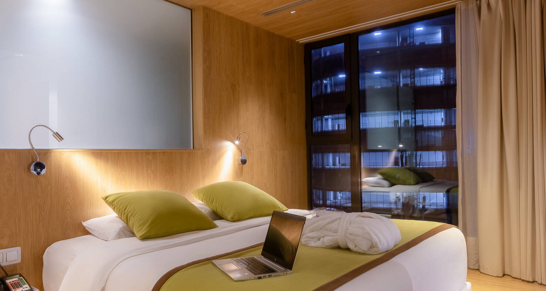 ::eng Seen standard room / ::fr Seen chambre standard