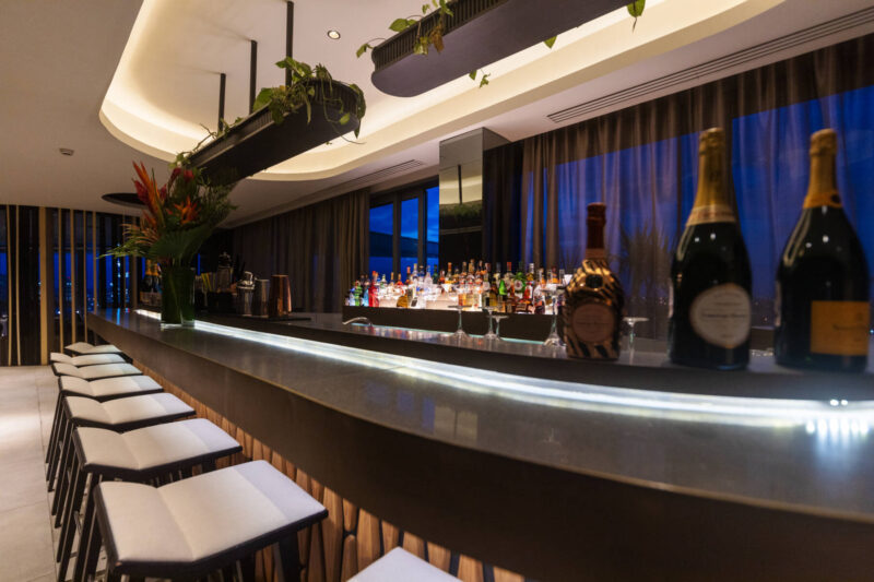 Noom Hotel Abidjan Plateau Sky Bar